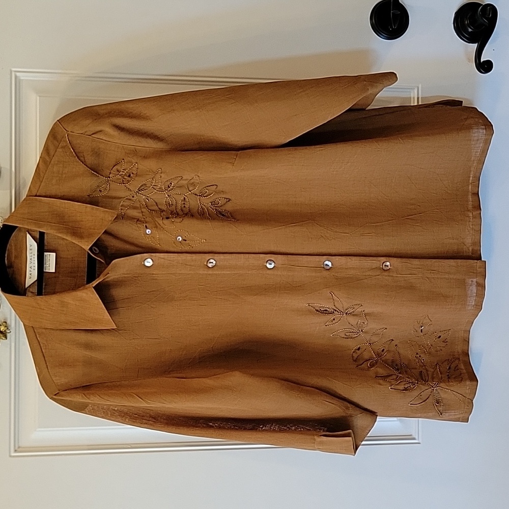 4 For $20 Nwot bronze top